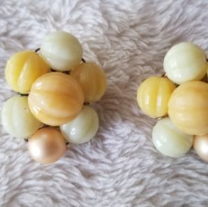 True vintage asymetrical cluster clip on earrings